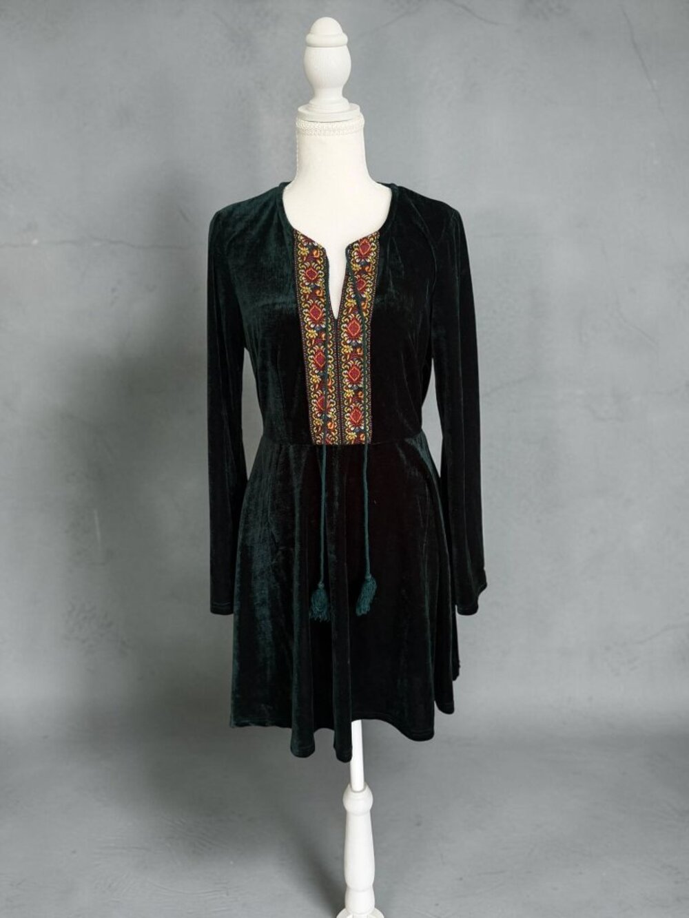 RUSTTYDUSTTY Green Velvet Long Sleeve Dress Size Small